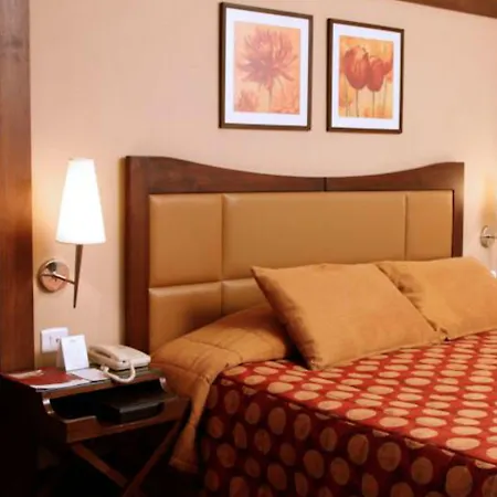 Hotel The Retreat & Convention Centre 5*
