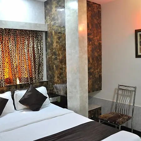 Apple Guest house Mumbai