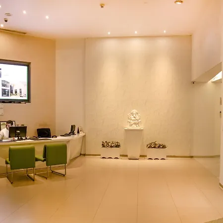 Kohinoor Elite Near Bkc Hotel 4*