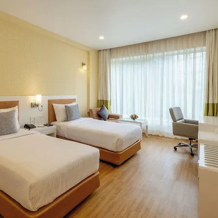 Hotel Kohinoor Elite Near Bkc 4*