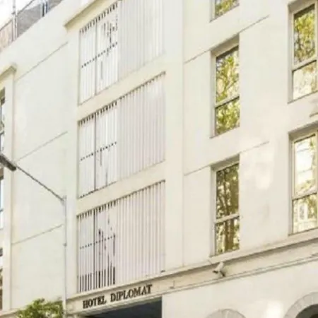 Diplomat, Colaba 3* Mumbai