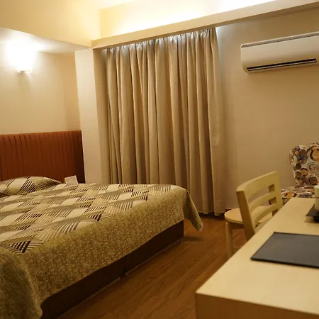 Diplomat, Colaba Mumbai