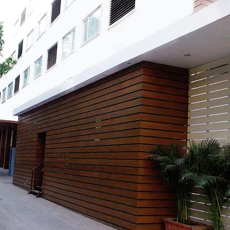 Hotel The Roa Mumbai