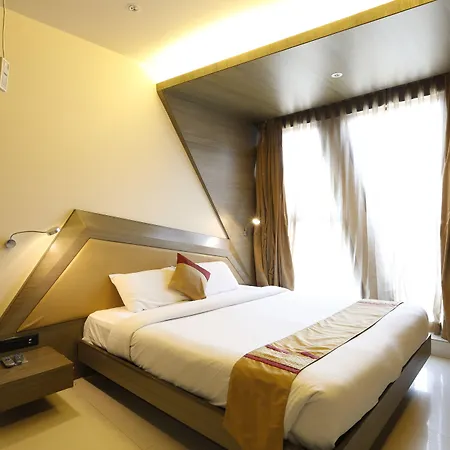 Dragonfly - The Art Hotel Mumbai