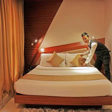 Dragonfly - The Art 4* Mumbai