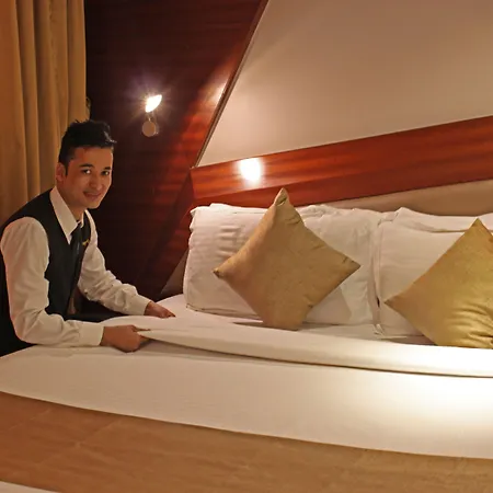 Hotel Dragonfly - The Art Mumbai