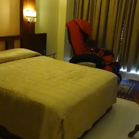 Hotel Fabhotel Shubhangan - Nr Bandra