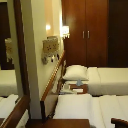 Fabhotel Shubhangan - Nr Bandra 3*