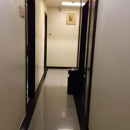 Hotel Fabhotel Shubhangan - Nr Bandra