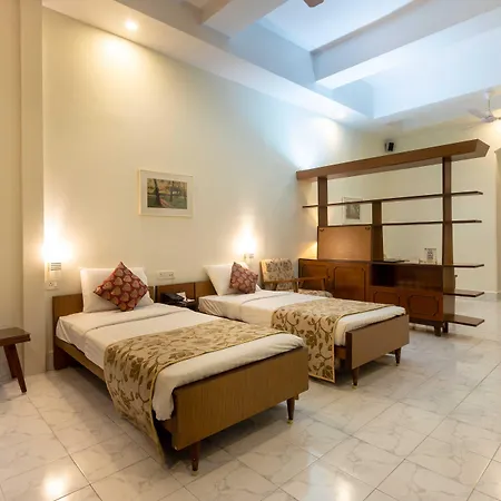 Hotel Grand - Ballard Estate, 3*
