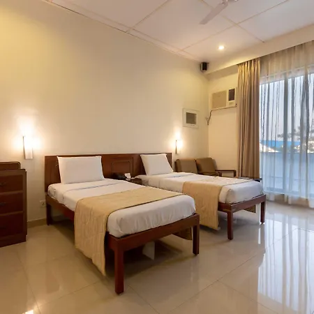Hotel Grand - Ballard Estate,