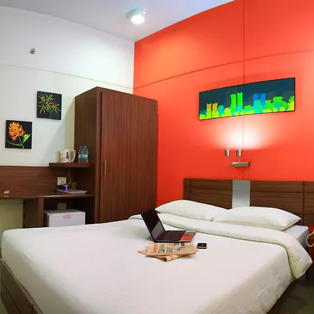 Andheri 3*