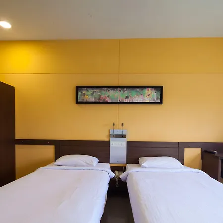 Andheri Hotel 3*