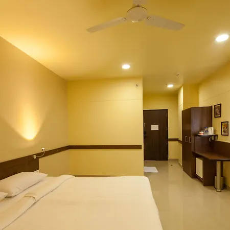 Hotel Andheri 3*