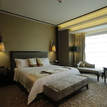 Hotel The St. Regis 5*
