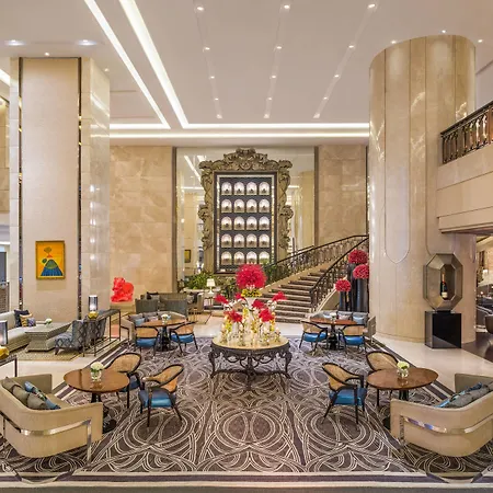 The St. Regis 5*