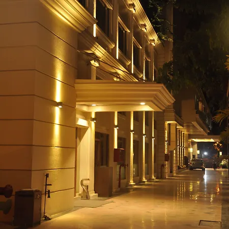 Goldfinch Hotel