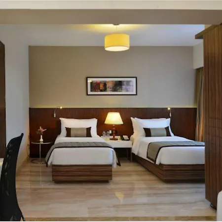 Residency Sarovar Portico Hotel 4*