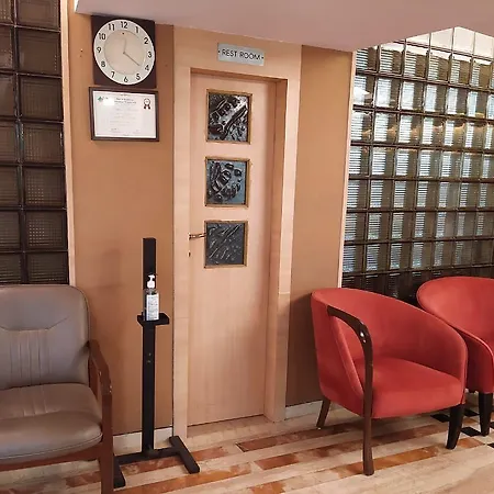 Hotel Plaza Mumbai