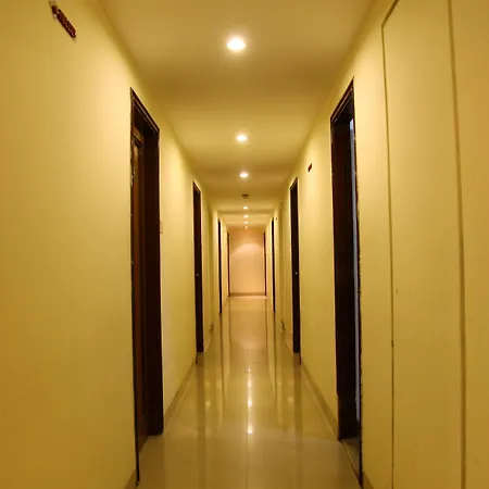 Hotel Bloom - Juhu Mumbai