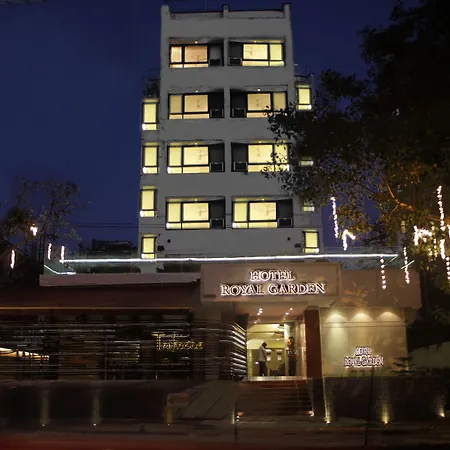 Bloom - Juhu