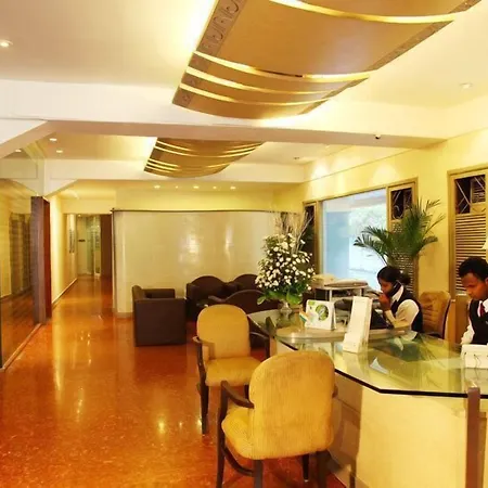 Bloom - Juhu Hotel 4*