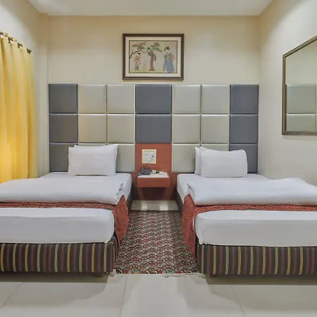 Elphinstone Hotel 3*