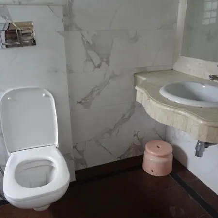 Royal Park Dockyard 3* Mumbai
