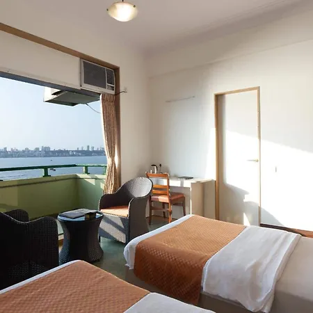 Sea Hotel 3*