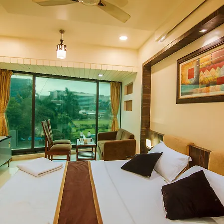 La Metro Near Bkc Hotel 3*