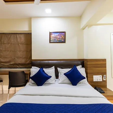 Hotel Jodiya - Near Cst