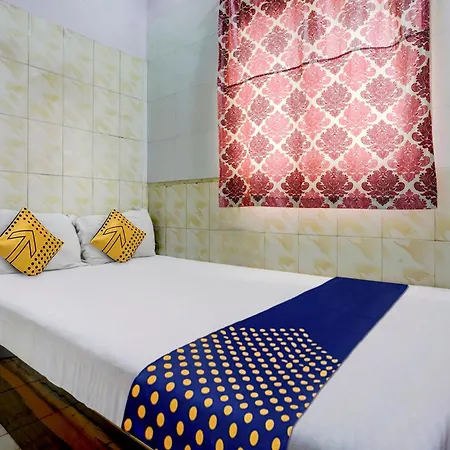 Hotel O Gulzar Masjid Bunder Railway Station Hotel
