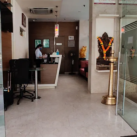 Hotel Landmark Residency 3*