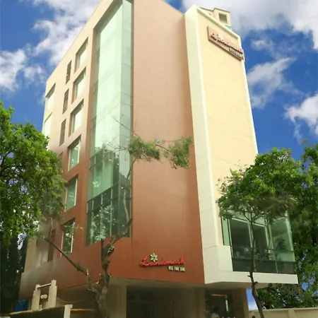Landmark Residency Hotel 3*