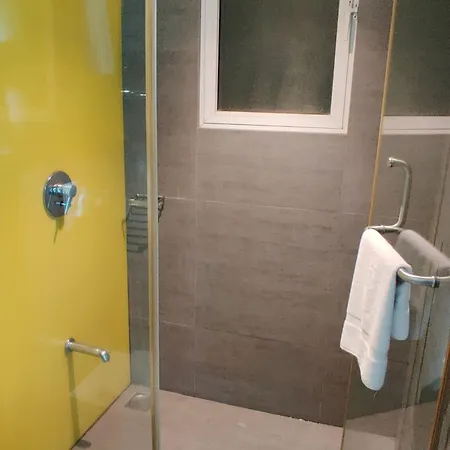 Hotel Landmark Residency 3*