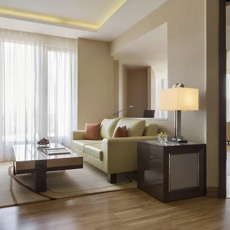 Hotel Jw Marriott Sahar Airport 5*