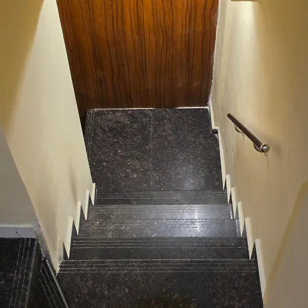 Hotel Wellingten Mumbai