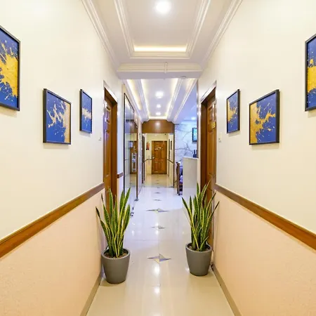 Hotel Fabhotel Cruz Royale - Nr- Bandra West