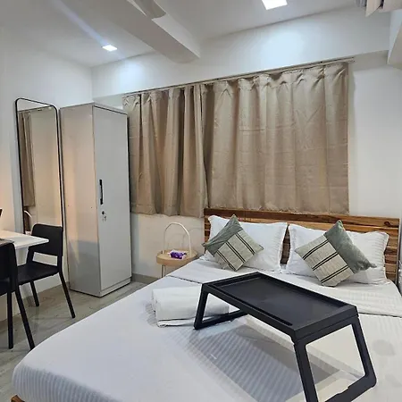 Lite - Khar West Apartment *