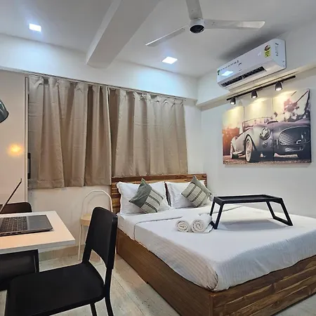 Lite - Khar West Apartment Mumbai