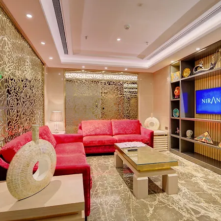 Niranta Airport Transit & Lounge Terminal 2 Arrivals/landside Hotel