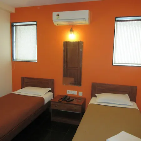 Hotel Q Deck
