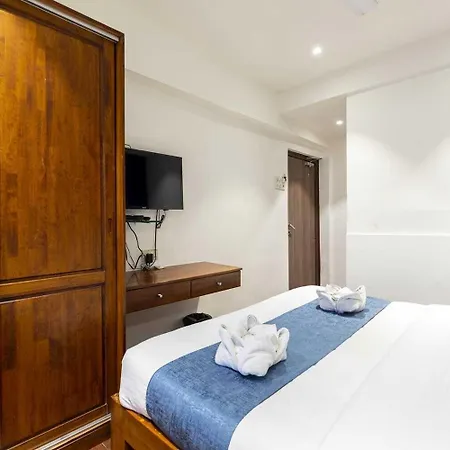 Hotel Q Deck 2*