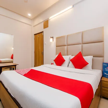 Oyo 935 Palkhee Hotel