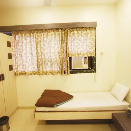 Hotel Al Moazin 2*