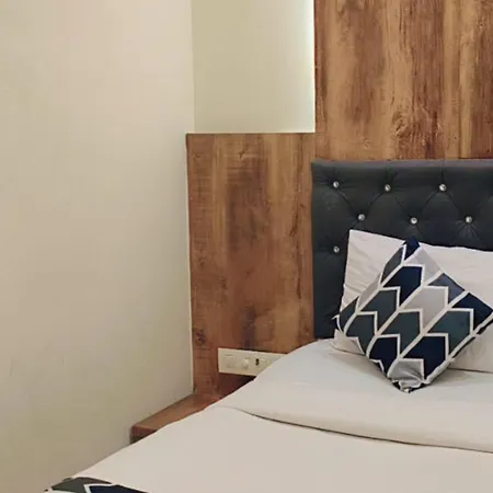 Hotel Residency Near Kokilaben Dhirubhai Ambani Hospital Andheri West