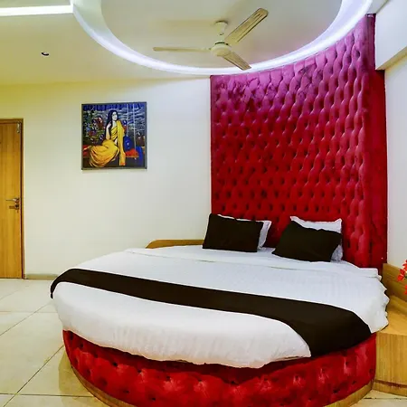 Hotel Super Townhouse Oak New Nashik Highway Kalyan Bhiwandi 4*