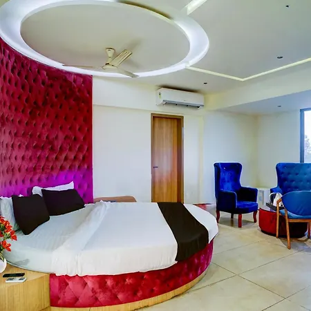 Hotel Super Townhouse Oak New Nashik Highway Kalyan Bhiwandi Mumbai
