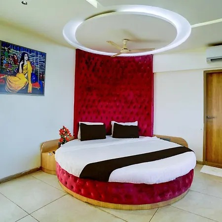 Super Townhouse Oak New Nashik Highway Kalyan Bhiwandi Mumbai