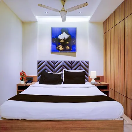 Hotel Super Townhouse Oak New Nashik Highway Kalyan Bhiwandi 4*